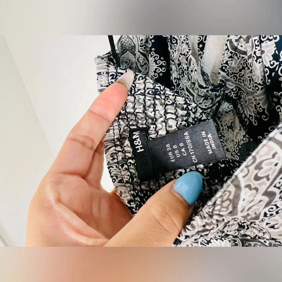 H&M Elegant Halter Neck Knee Length Dress Timeless Blue and White Baroque Print - Picture 5 of 16